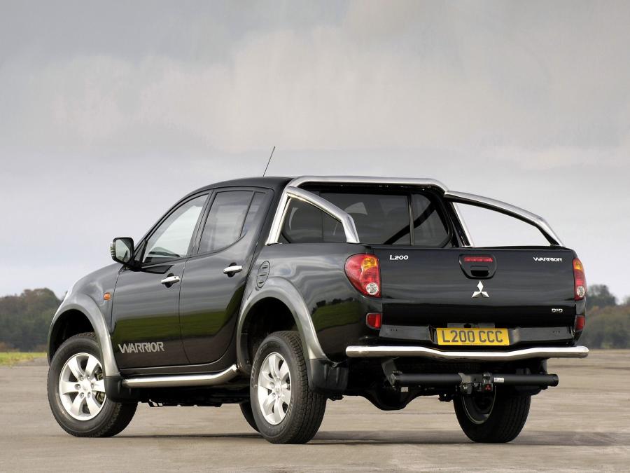  Mitsubishi L200 Double Cab Warrior 2006 года  (фото 2 из 10)